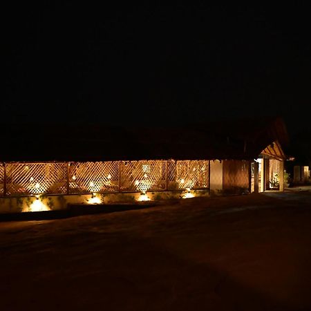 The Hampi Cafe Hotel Kültér fotó