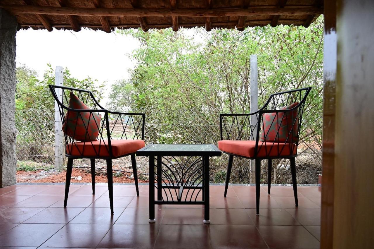 The Hampi Cafe Hotel Kültér fotó